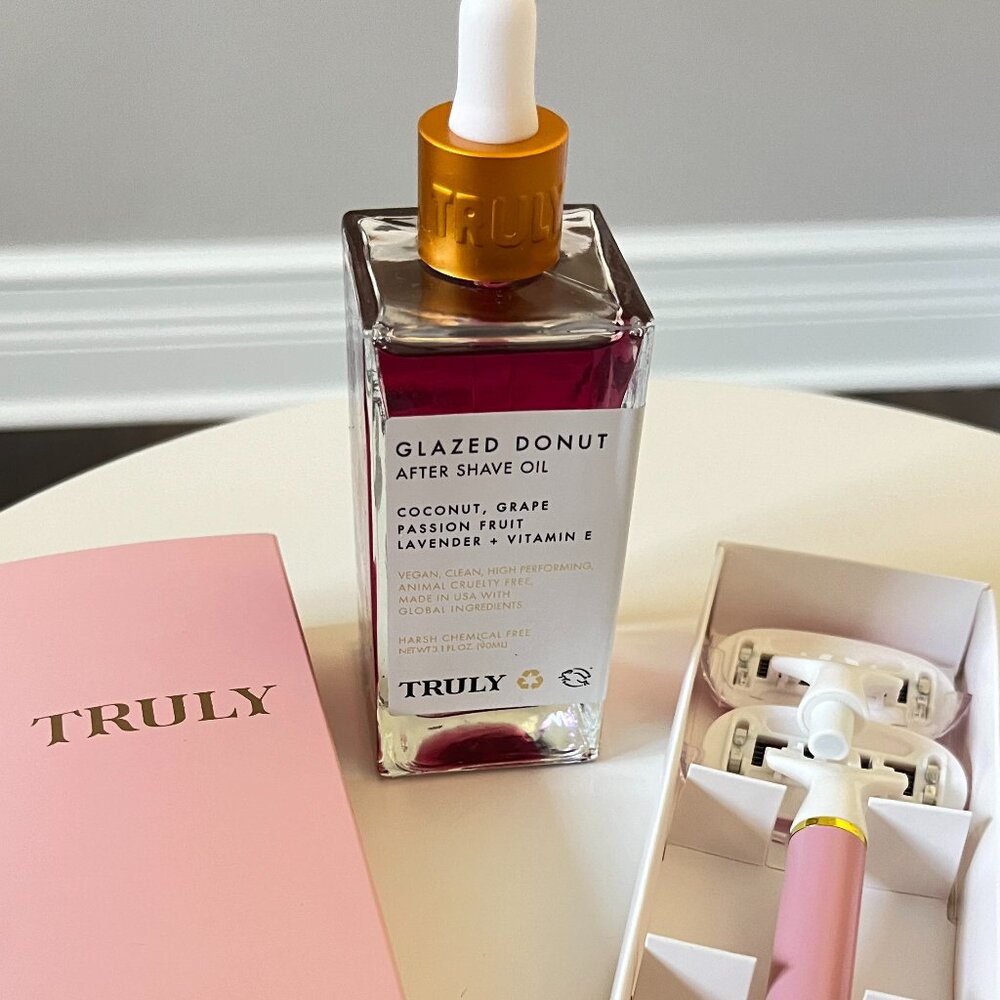 Truly Razors and Glazed Donut After Shave Oil 3.1fl oz/ 90ml